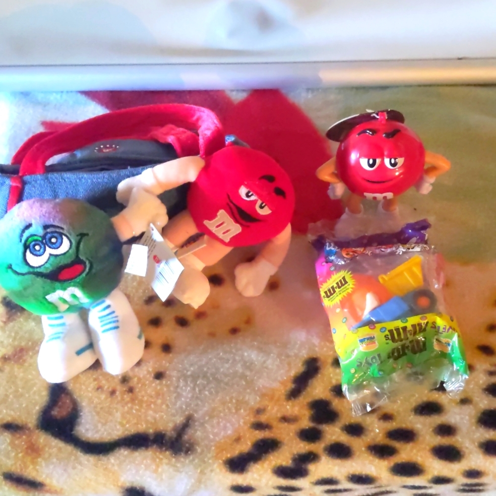 m&m bundle